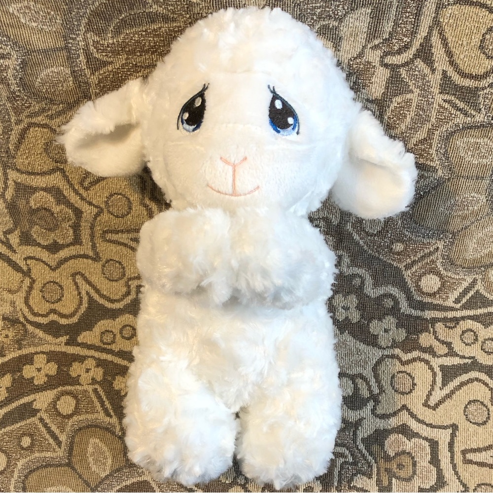 Precious Moments Praying Lamb. Says a Prayer When You Squeeze Her Belly.